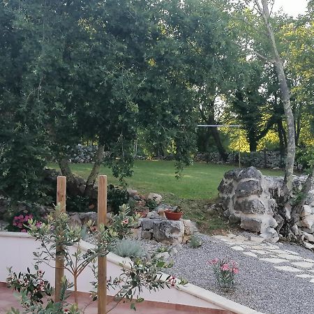 Amazing 4 Bedroom Villa With Swimming Pool And Wifi, Family Frendly Tribalj  Exterior foto