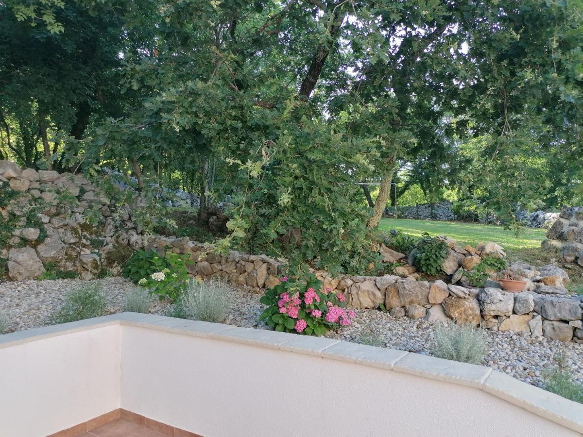 Amazing 4 Bedroom Villa With Swimming Pool And Wifi, Family Frendly Tribalj  Exterior foto